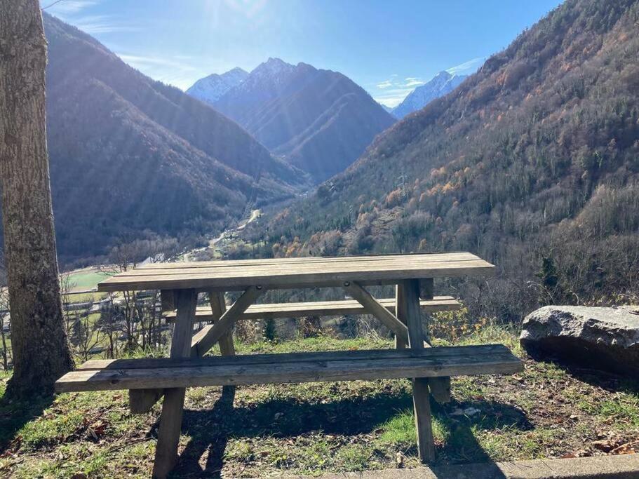Cocoon 52 M2 New, Beautiful View Castle And Mountain Apartment Foix Exterior photo